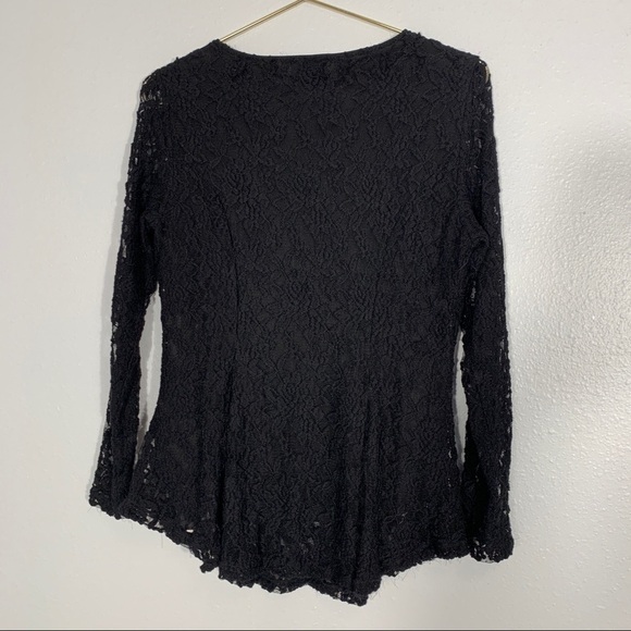 Carmen Marc Valvo Lace Blouse - Picture 2 of 3